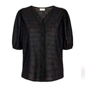 FreeQuent Black Eyelet Femy Short Sleeve Button Front Shirt Blouse Small